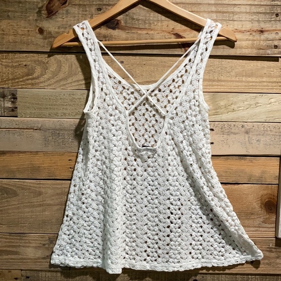 4/$25 Moa Moa White High Low Sleeveless Top Small. B - Picture 4 of 7